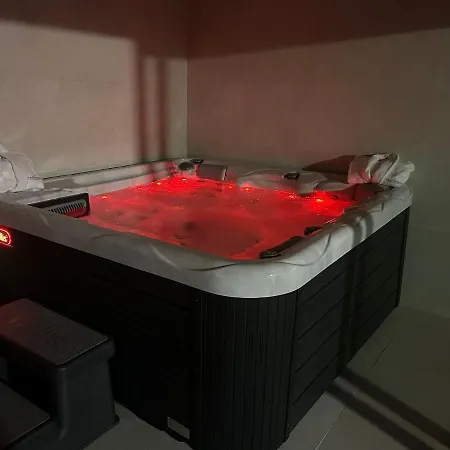Rosa Wjacuzzi *