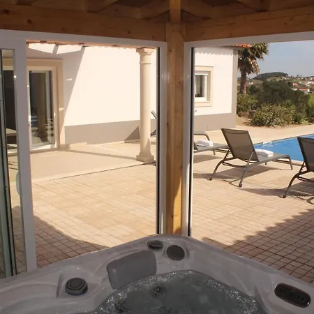 Rosa Wjacuzzi Villa *
