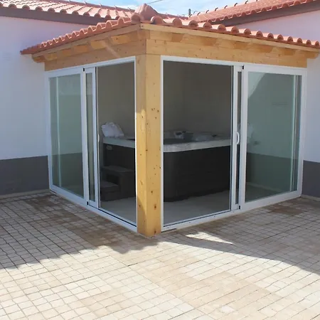 Rosa Wjacuzzi Salir de Matos